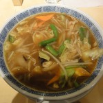 上海キッチン 豪華 - カレーラーメン