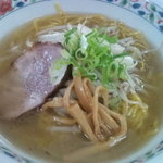 麺屋 彩未 - 【2010年12月】塩らーめん＠700円です。