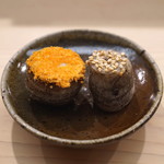 日本橋蛎殻町 すぎた - きぬかつぎ　胡麻塩と炒り雲丹塩のせ