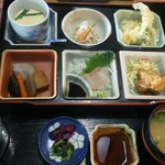 和風レストラン はしもと - はしもと松花堂定食 1,100円