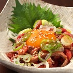 Kiyosu Bucchigiri Yakiniku Yasuo - 噂の炙りユッケ