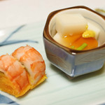 料亭 まつむら - 海老黄身寿司、たら白子豆腐。
      この黄身白子寿司が凝ってて美味しいな～♪
      白子豆腐も変わってるよねぇ。
      