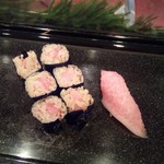 鮨楽こもり - トロ鉄火と大トロ