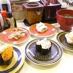 Hamazushi - 平日97円