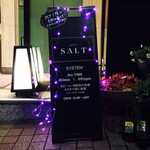 目黒バー｜ＳＡＬＴ - この看板が目印です