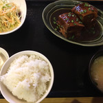 Gyuutan To Haibo-Ru No Omise Rinchanchuubou - 角煮定食は￥780と言う低価格