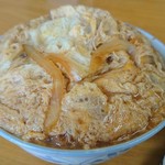 みたか食堂 - カツ丼。玉ねぎが大量に入れられ、ふわふわな玉子の感じが好い‼