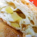 ジャルダンド フランス ドンク - 青森りんごのハニーフランス（王林使用） 227円