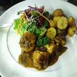 Chanh Bistro Rooftop Saigon - 鶏肉の煮込み