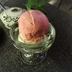 Chanh Bistro Rooftop Saigon - ジェラート