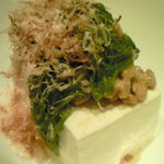 炭火焼と旬のおさかな 菜の花 - めかぶ納豆冷奴