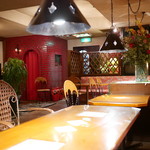 ３丁目のカレー屋さん  - 昭和レトロな店内