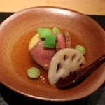 おおたに - ローストビーフと秋野菜の煮物