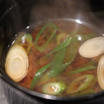 おおたに - 九条ねぎの赤出汁