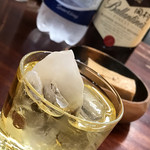 清加和 - お通しの煮豆腐をバランタイン微炭酸割りで！