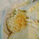 麺家 ぶんすけ - ニンニクのトッピング