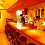 BISTRO BAR A VIN  C - 