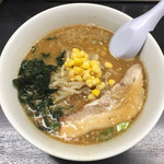 ラーメン いそ虎 - ★★★☆☆ サービスメニュー(いそ虎ラーメン 味噌，小盛チャーシュー丼)，750円．