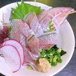 十八番 - 鯵のお刺身。