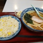 三喜屋 - ラーメンセット