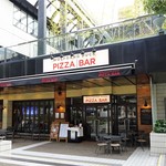 WOLFGANG PUCK PIZZA BAR - 外観