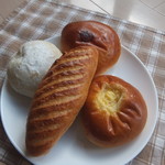 壱製パン所 - 購入したいろいろな菓子パン・オススメは手前右のエスプレッソあんぱん