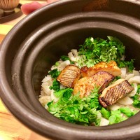 みくり - 食事：五島列島産サワラの炊き込みご飯　百合根の食感と菜の花の色彩、木の芽の香りを添えて。木の芽の香りと菜の花の緑が半端ない。