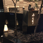 みくり - 宝町と新富町の間くらい。高速道路の入り口の一本西にあります。目印はこれ。はっきり言って目立ちません。