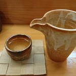 鮨 来多老 - 酒。
      