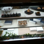 杢のはな - 店内のショーケース