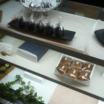 杢のはな - 今日のお菓子はチョコボール￥１２０とどら焼き￥１６０