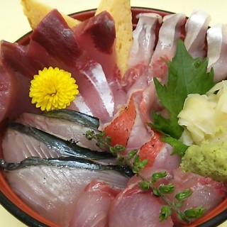 『千葉に来たら！？』超絶新鮮＃房州地魚海鮮丼♪