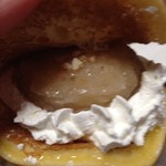 どら焼のどらや - 白あん中味。