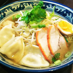 水餃子入りタイラーメン（クィッティアオ・ギョウ・ナーム）