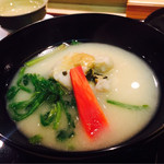 はらまさ - 味噌汁仕立ての牡蠣しんじょ椀
