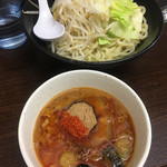 つけ麺 魚雷 - つけ麺 中 (800円) 辛いほうに野菜トッピング (50円)