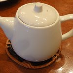 なかたに亭 - 紅茶はポットサービスで　※2010年12月