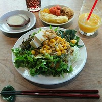 羅豚 ギンザ・グラッセ - サラダバー、ドリンクバー