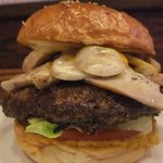 OATMAN DINER - 12月：ローストターキーとスイスチーズバーガー