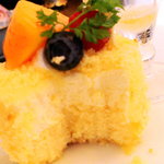 五感 - 北海道産ﾏｽｶﾙﾎﾟｰﾈのﾁｰｽﾞｹｰｷ断面