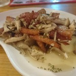 ゆらりあちねー