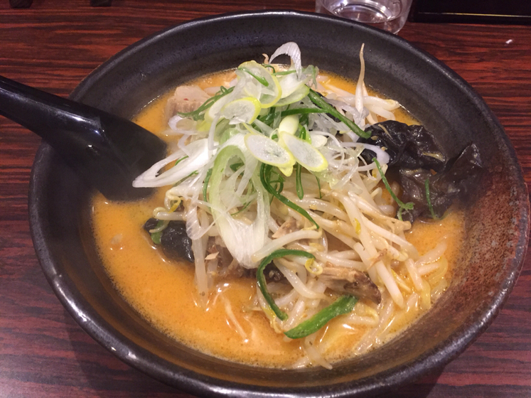 『バリバリ主張してくる味噌ラーメン』by kaz-s667 : 北海道ラーメンひむろ  錦糸町店 - 錦糸町/ラーメン [食べログ]... 