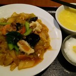 南国亭 - 五目焼きそば