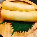 Torizou Karaage Tabehoudai To Gabunomi Haibo-Ru No Omise - 鶏チーズ春巻き