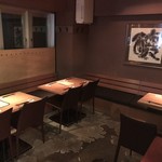 もろはく - テーブルもあり