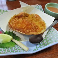 札幌かに本家 名古屋駅前店 - 本タラバかに甲羅揚げ。