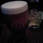 MCSORLEY'S ALE HOUSE - ビールとウイスキー。