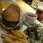 バーガーズカフェ ベイタイム - 