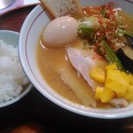 真鯛らぁー麺 日より - カレーラーメン