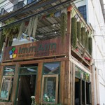 ImmAim Vegetarian And Bike Cafe - 店舗外観